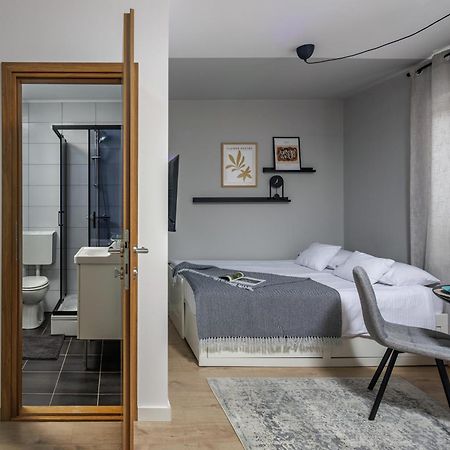 Agostini - Contactless Apartments Vukovarska 里耶卡 外观 照片