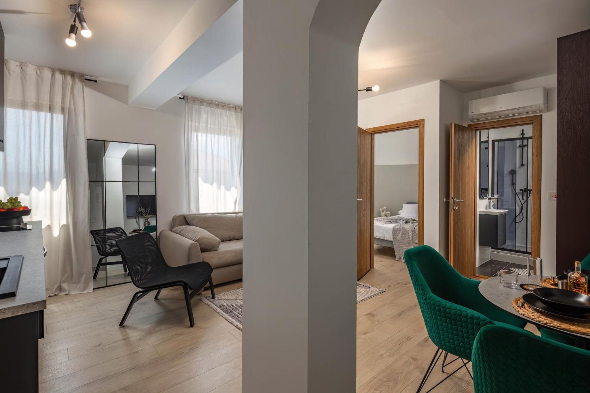 Agostini - Contactless Apartments Vukovarska 里耶卡 外观 照片