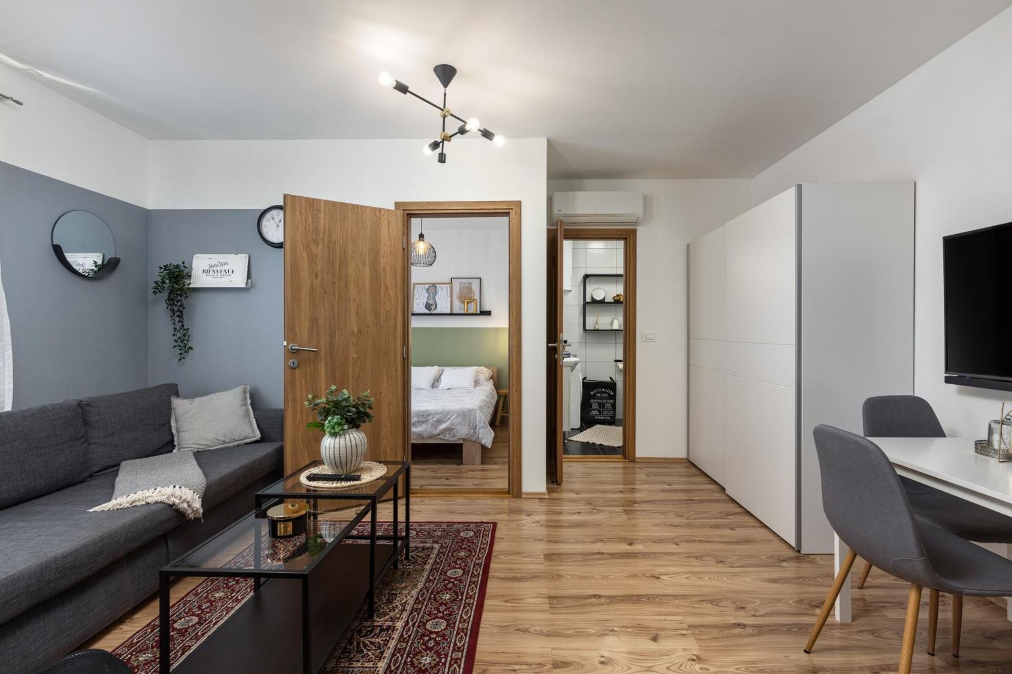 Agostini - Contactless Apartments Vukovarska 里耶卡 外观 照片
